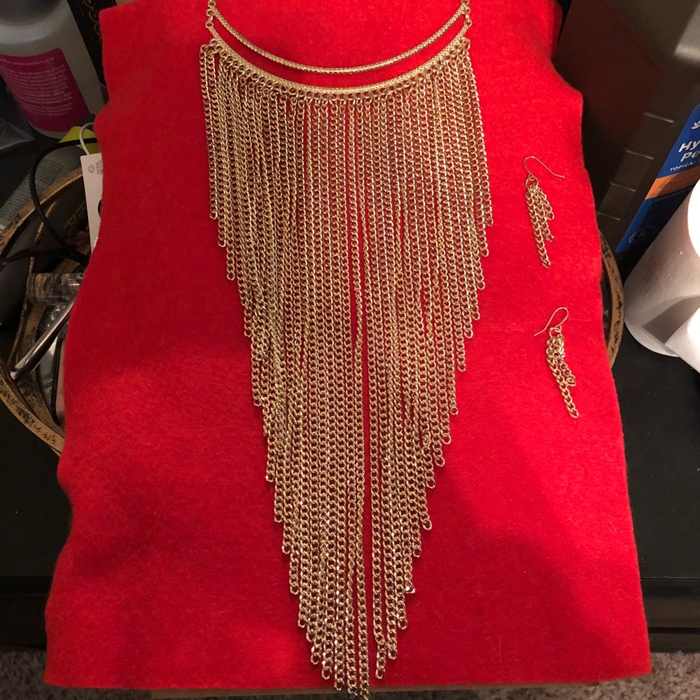 * Fashion Necklace *